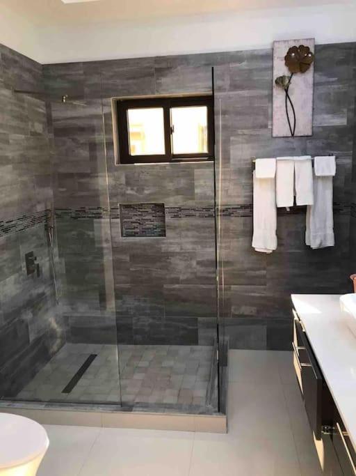 Sun Shine Luxury Villas 2 Bedroom Pool & Gym Ocho Rios St Ann Εξωτερικό φωτογραφία